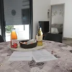 Au Mas De Cadoule